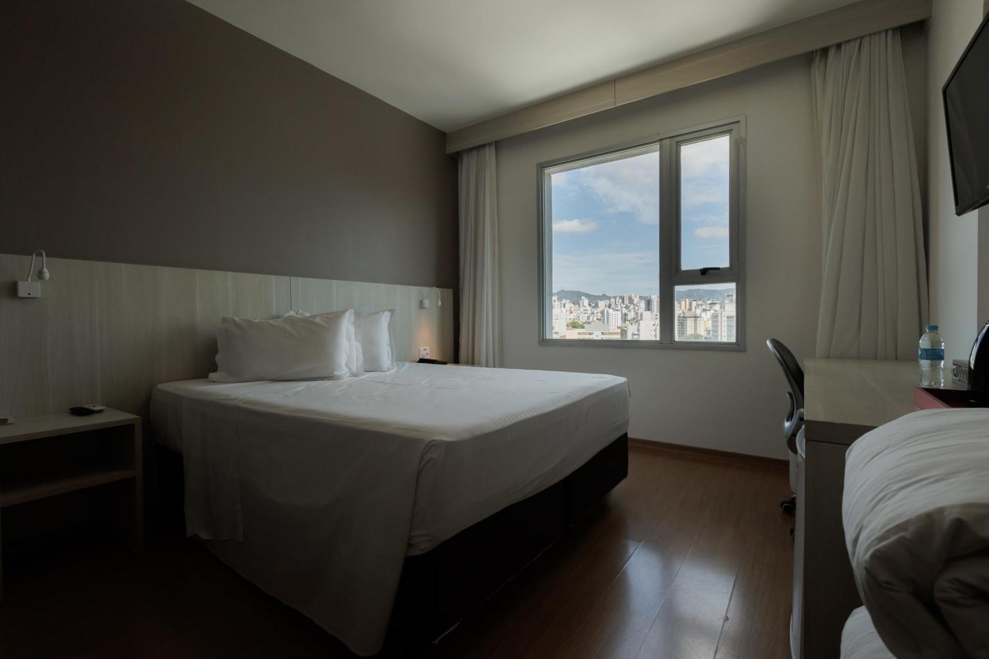 Esuites Belo Horizonte Minascasa Экстерьер фото